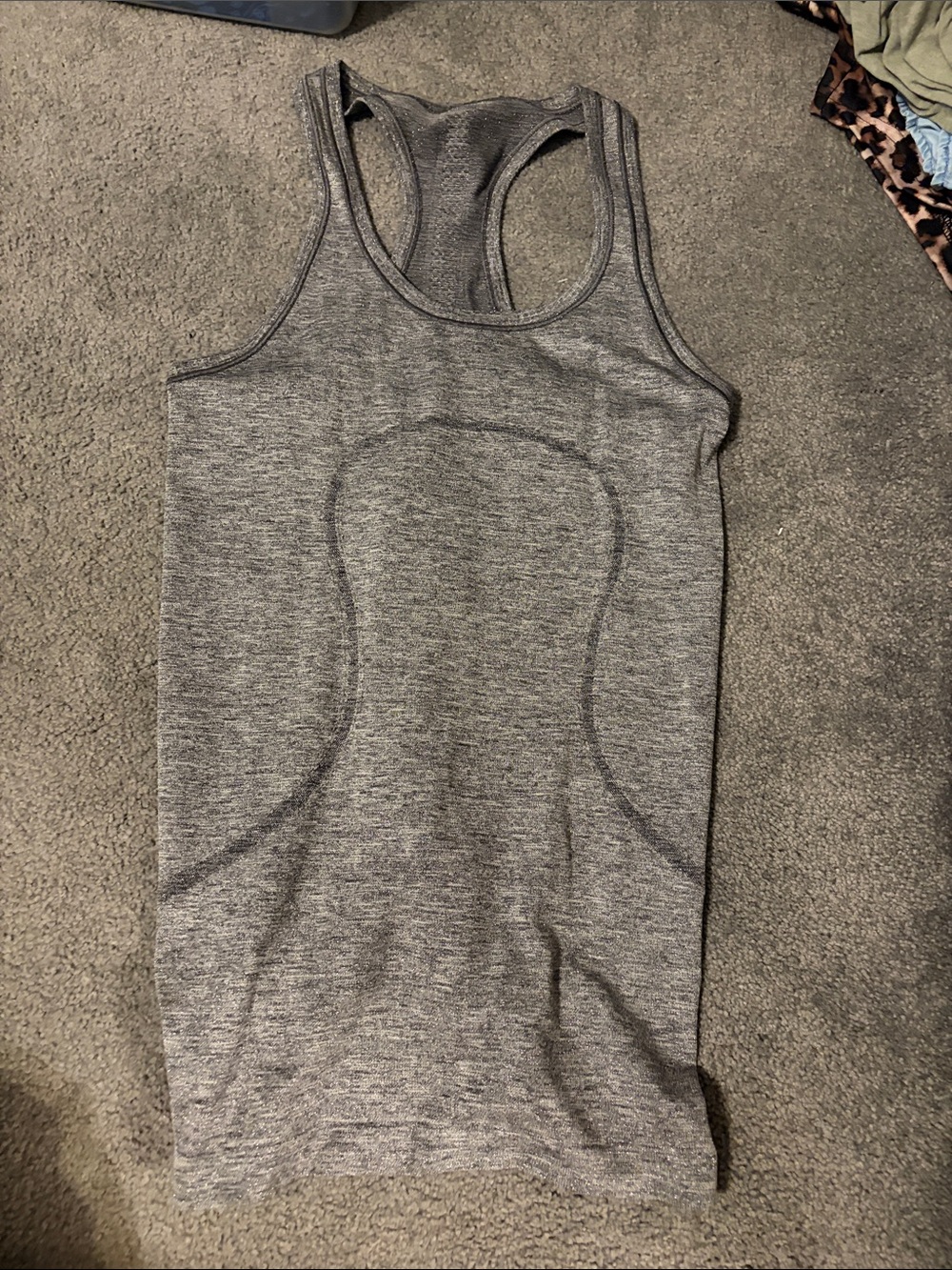 Lululemon sparkly grey tank size 6